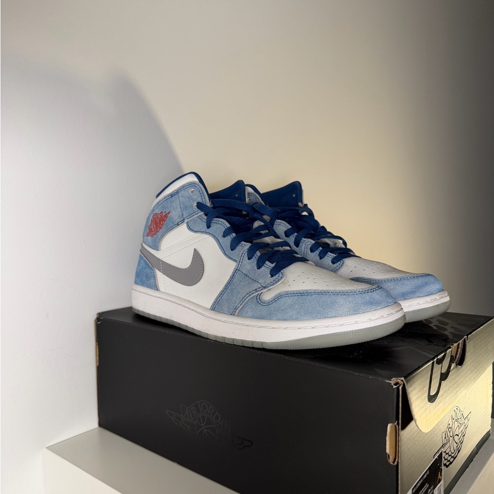 Jordan 1 Mid French Blue Fire Red - Picture 11 of 13